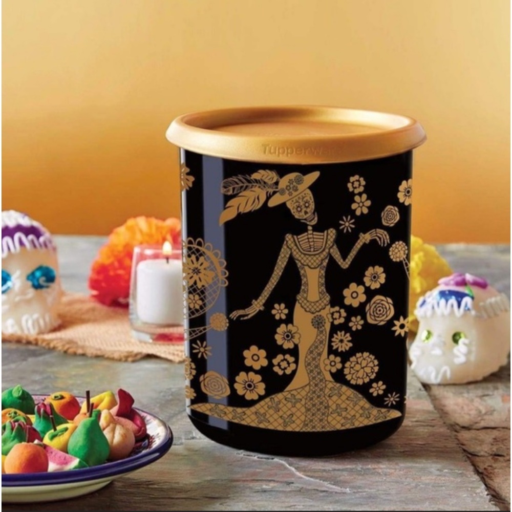 One touch Tupperware brand Canister